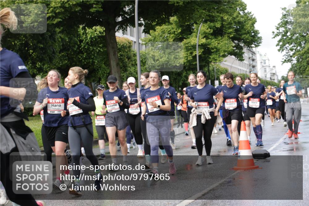 14.06.2026 - REWE Women's Run Jannik Wohlers http://msf.ph/oto/9797865 14.06.2026 09:12:06 Laufen 10523, 7, 10844, 517, 105 meine-sportfotos.de