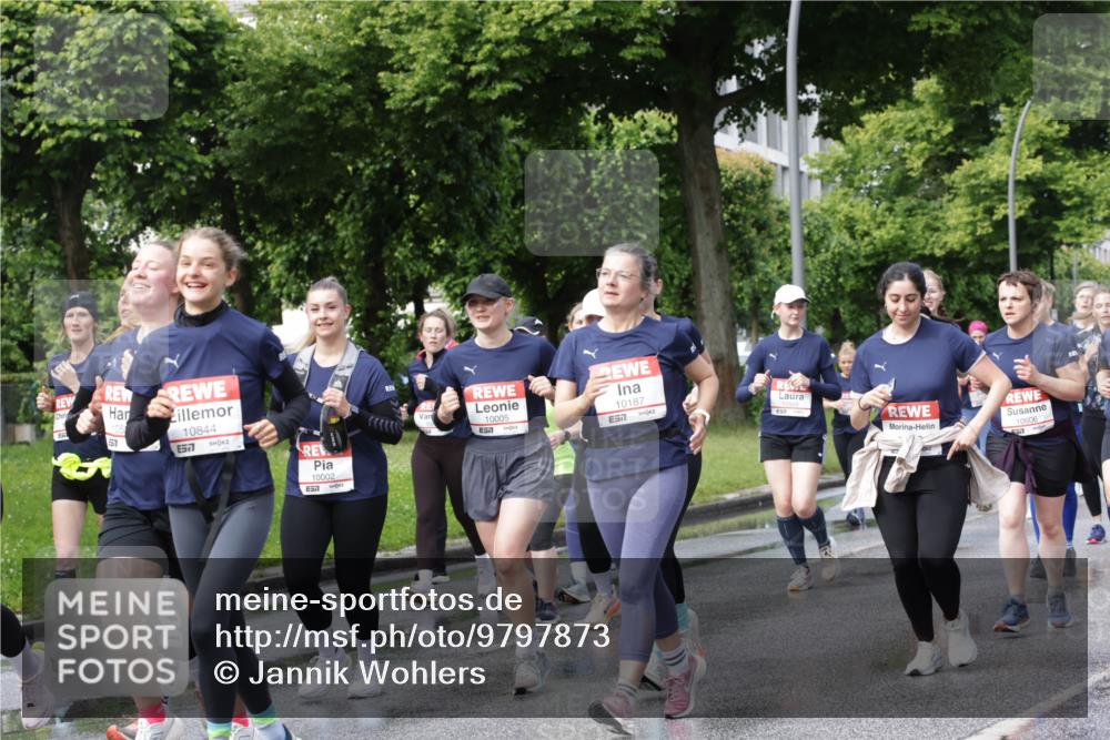 14.06.2026 - REWE Women's Run Jannik Wohlers http://msf.ph/oto/9797873 14.06.2026 09:12:07 Laufen 105, 57, 10844, 577, 10002, 10005, 7, 57, 10187, 10606 meine-sportfotos.de