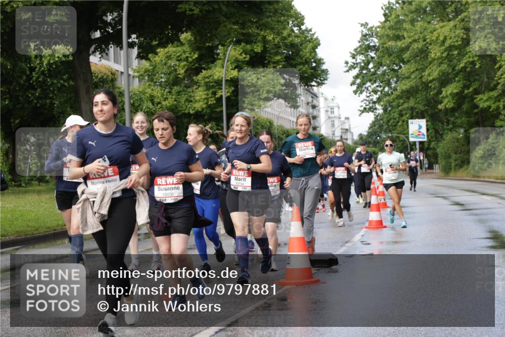 14.06.2026 - REWE Women's Run Jannik Wohlers http://msf.ph/oto/9797881 14.06.2026 09:12:08 Laufen 10734, 10606 meine-sportfotos.de