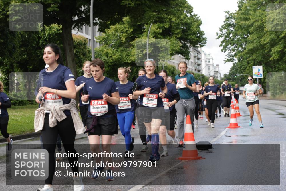 14.06.2026 - REWE Women's Run Jannik Wohlers http://msf.ph/oto/9797901 14.06.2026 09:12:08 Laufen 10606, 10394, 10734, 7 meine-sportfotos.de
