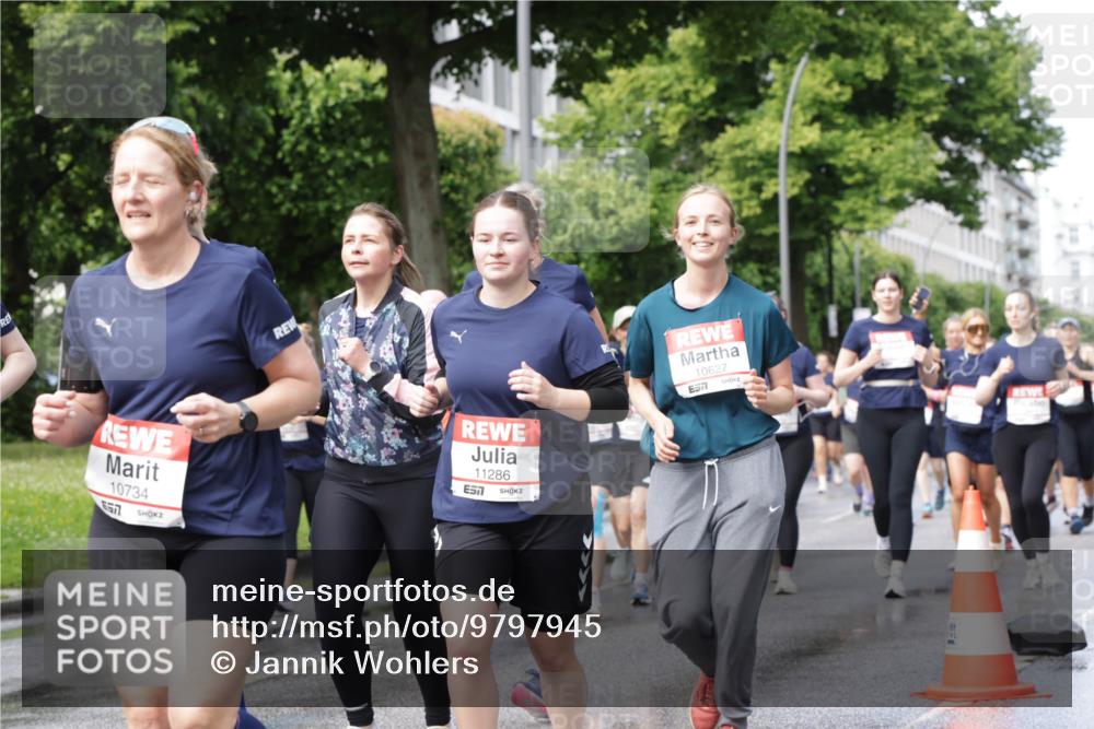 14.06.2026 - REWE Women's Run Jannik Wohlers http://msf.ph/oto/9797945 14.06.2026 09:12:10 Laufen 10734, 11286, 7, 10627, 57 meine-sportfotos.de