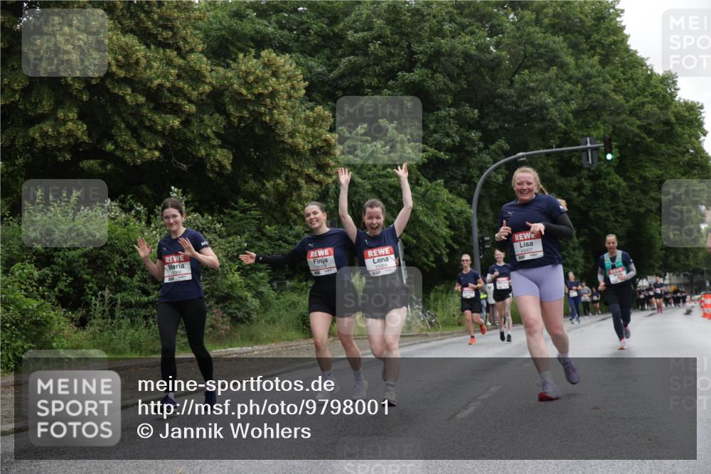 14.06.2026 - REWE Women's Run Jannik Wohlers http://msf.ph/oto/9798001 14.06.2026 10:01:54 Laufen 10009, 10007, 57 meine-sportfotos.de