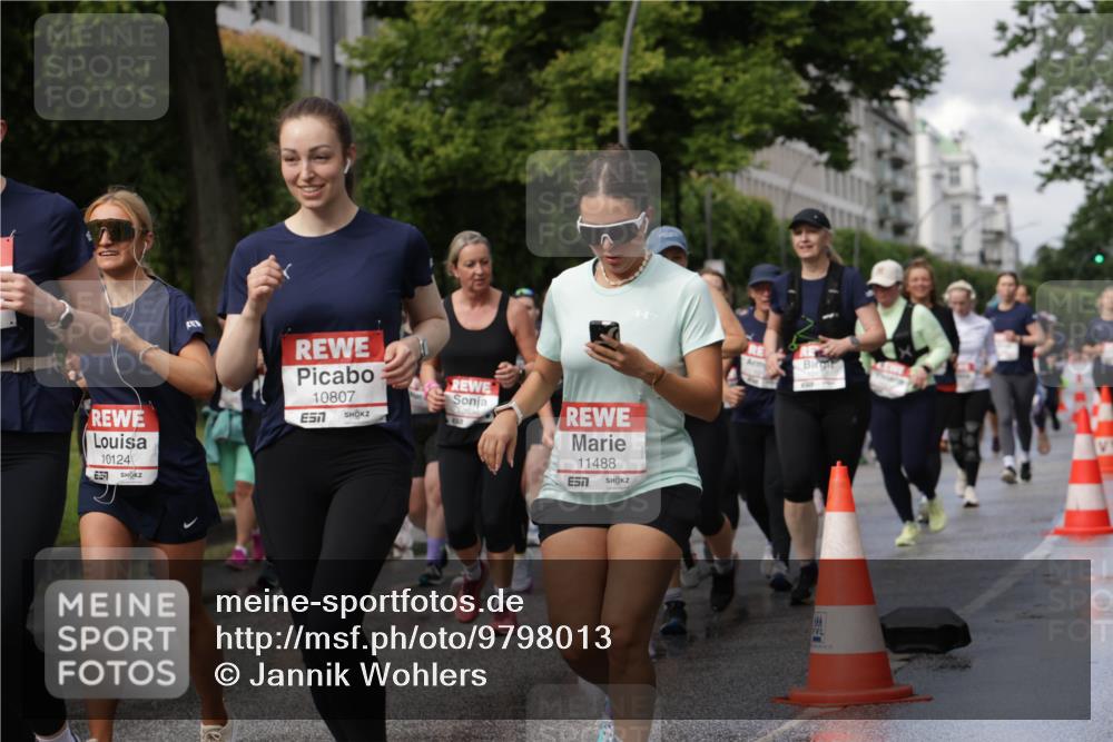 14.06.2026 - REWE Women's Run Jannik Wohlers http://msf.ph/oto/9798013 14.06.2026 09:12:15 Laufen 10124, 10807, 7, 11488 meine-sportfotos.de