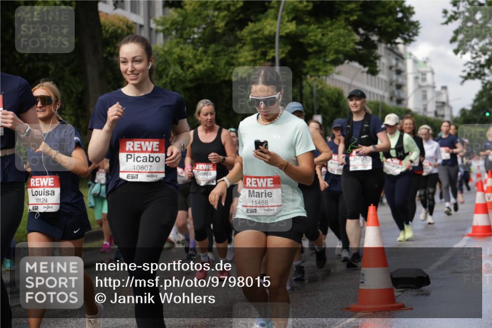 14.06.2026 - REWE Women's Run Jannik Wohlers http://msf.ph/oto/9798015 14.06.2026 09:12:15 Laufen 10124, 511, 10807, 7, 0536, 11488 meine-sportfotos.de