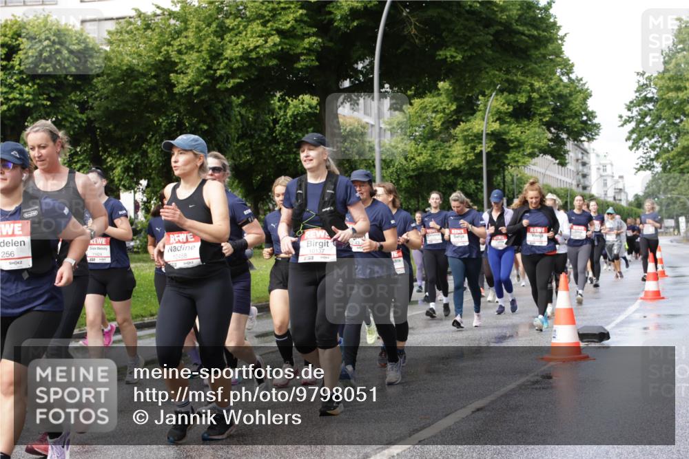 14.06.2026 - REWE Women's Run Jannik Wohlers http://msf.ph/oto/9798051 14.06.2026 09:12:19 Laufen 256, 11424, 10458, 10137 meine-sportfotos.de