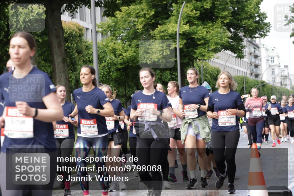 14.06.2026 - REWE Women's Run Jannik Wohlers http://msf.ph/oto/9798068 14.06.2026 09:12:24 Laufen 10145, 10928, 51, 46, 10767, 517, 10147, 37, 10040, 11349, 57 meine-sportfotos.de
