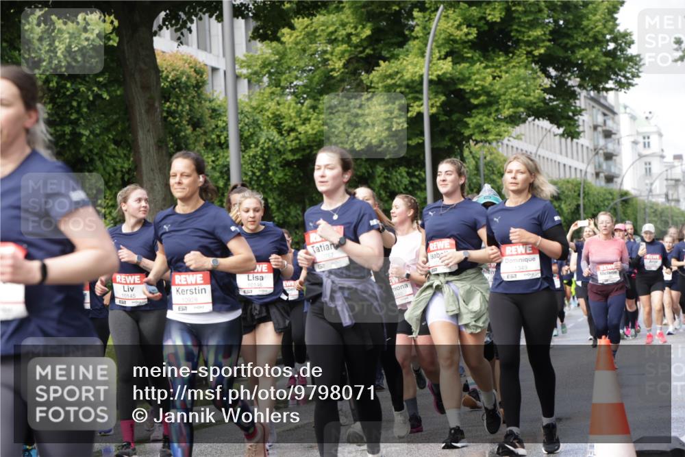 14.06.2026 - REWE Women's Run Jannik Wohlers http://msf.ph/oto/9798071 14.06.2026 09:12:25 Laufen 10145, 10928, 10146, 7, 10767, 57, 040, 11349 meine-sportfotos.de