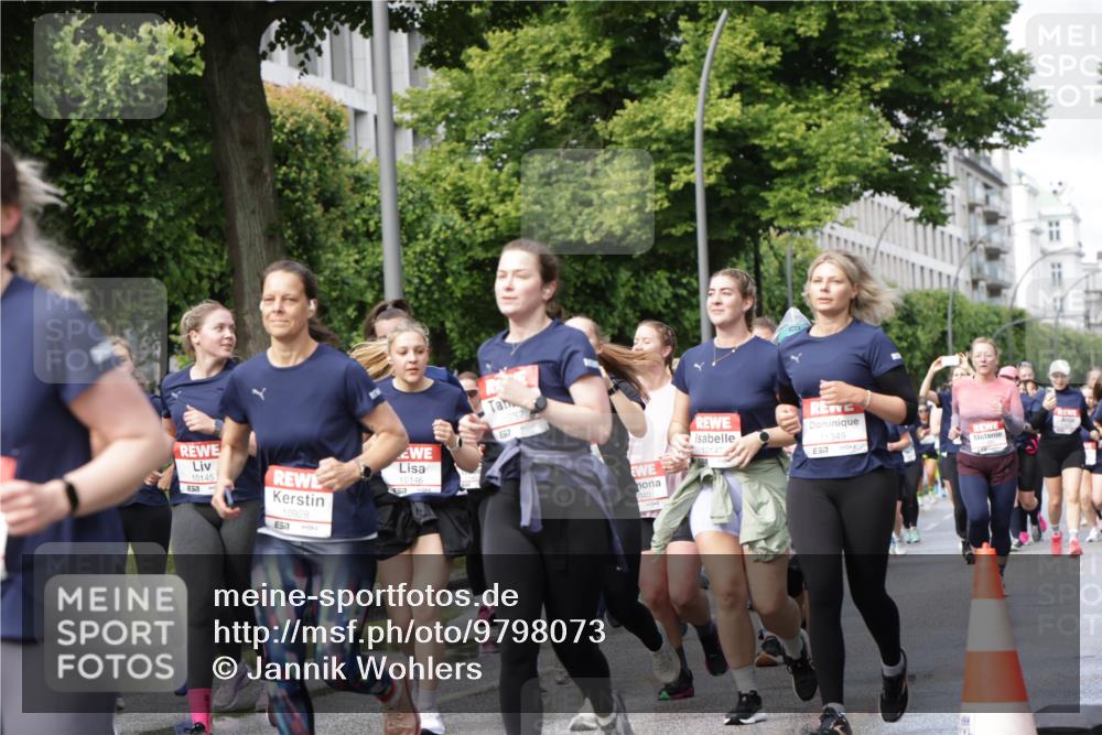 14.06.2026 - REWE Women's Run Jannik Wohlers http://msf.ph/oto/9798073 14.06.2026 09:12:25 Laufen 10145, 10928, 10146, 0767, 67, 11349, 040, 10147 meine-sportfotos.de
