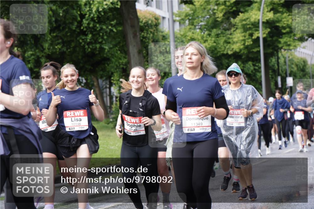 14.06.2026 - REWE Women's Run Jannik Wohlers http://msf.ph/oto/9798092 14.06.2026 09:12:27 Laufen 10, 57, 10146, 7, 10148, 0040, 11349, 57, 11362 meine-sportfotos.de