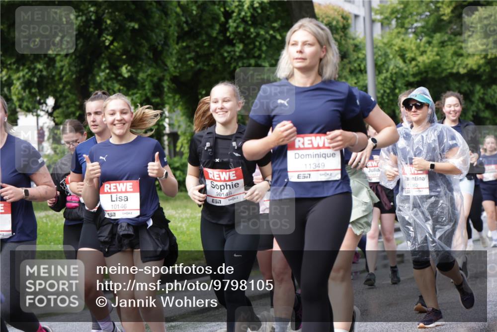 14.06.2026 - REWE Women's Run Jannik Wohlers http://msf.ph/oto/9798105 14.06.2026 09:12:27 Laufen 10146, 57, 10148, 11349, 57, 11362 meine-sportfotos.de