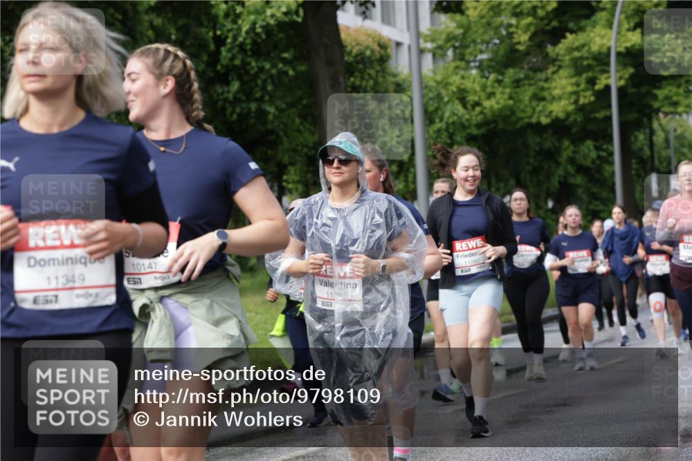 14.06.2026 - REWE Women's Run Jannik Wohlers http://msf.ph/oto/9798109 14.06.2026 09:12:28 Laufen 11349, 651, 10147, 7, 11362, 11282 meine-sportfotos.de