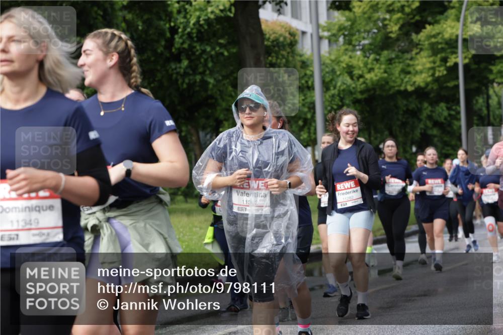 14.06.2026 - REWE Women's Run Jannik Wohlers http://msf.ph/oto/9798111 14.06.2026 09:12:28 Laufen 11349, 57, 11362, 7, 11282 meine-sportfotos.de