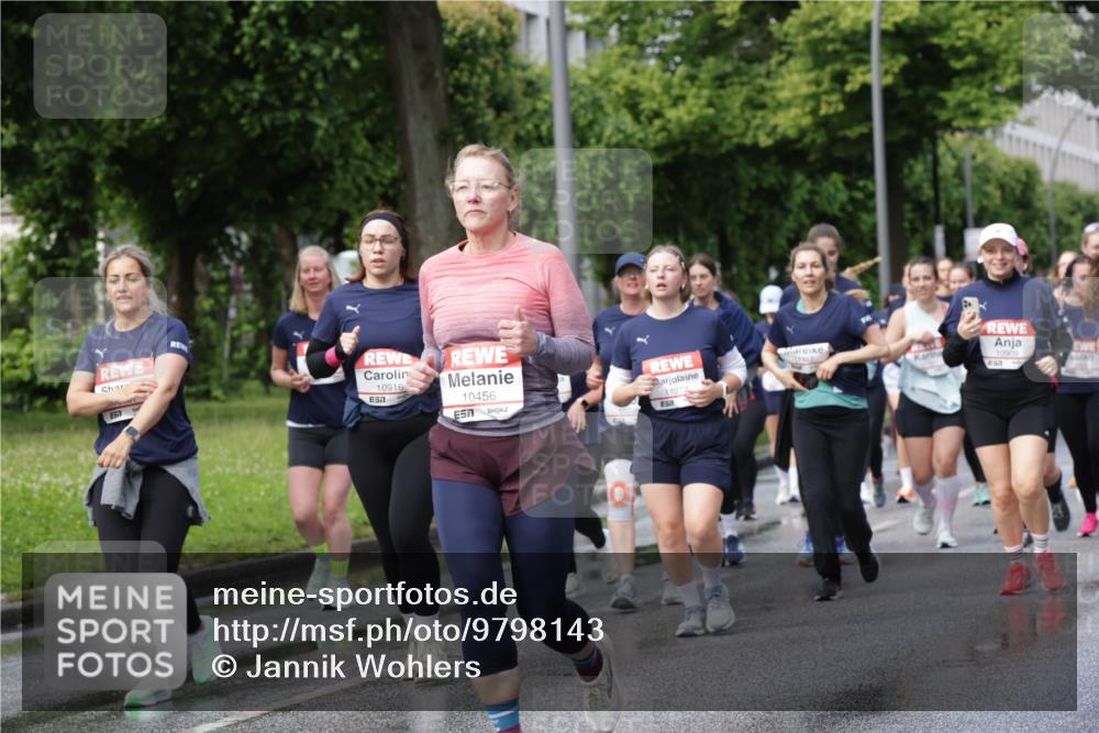 14.06.2026 - REWE Women's Run Jannik Wohlers http://msf.ph/oto/9798143 14.06.2026 09:12:32 Laufen 7, 10916, 10456, 11072, 51, 10909 meine-sportfotos.de