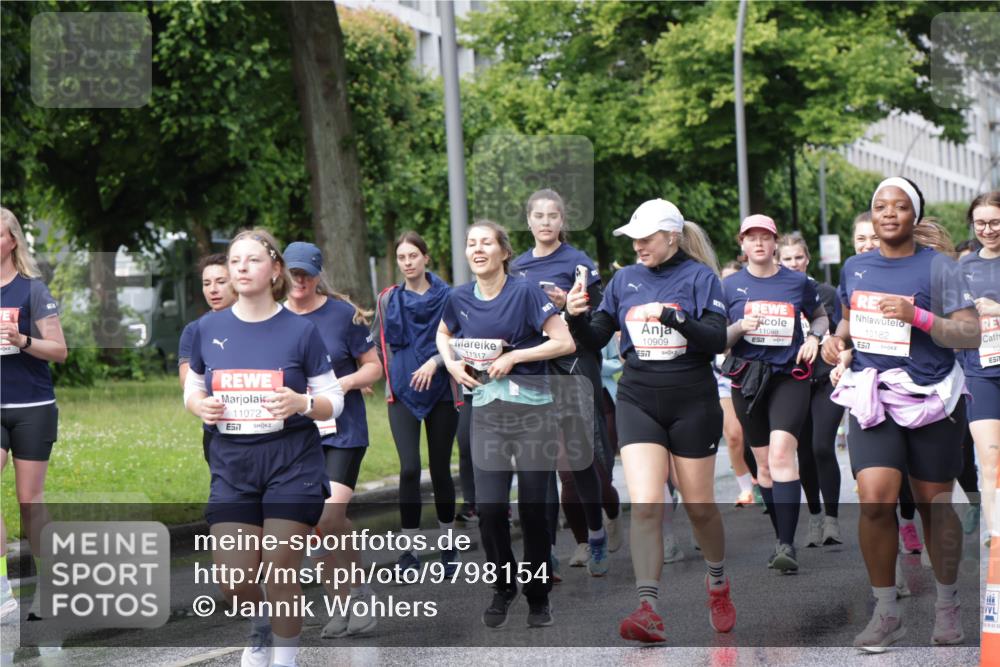 14.06.2026 - REWE Women's Run Jannik Wohlers http://msf.ph/oto/9798154 14.06.2026 09:12:34 Laufen 11072, 57, 11317, 10909, 57, 11088, 10182, 57 meine-sportfotos.de