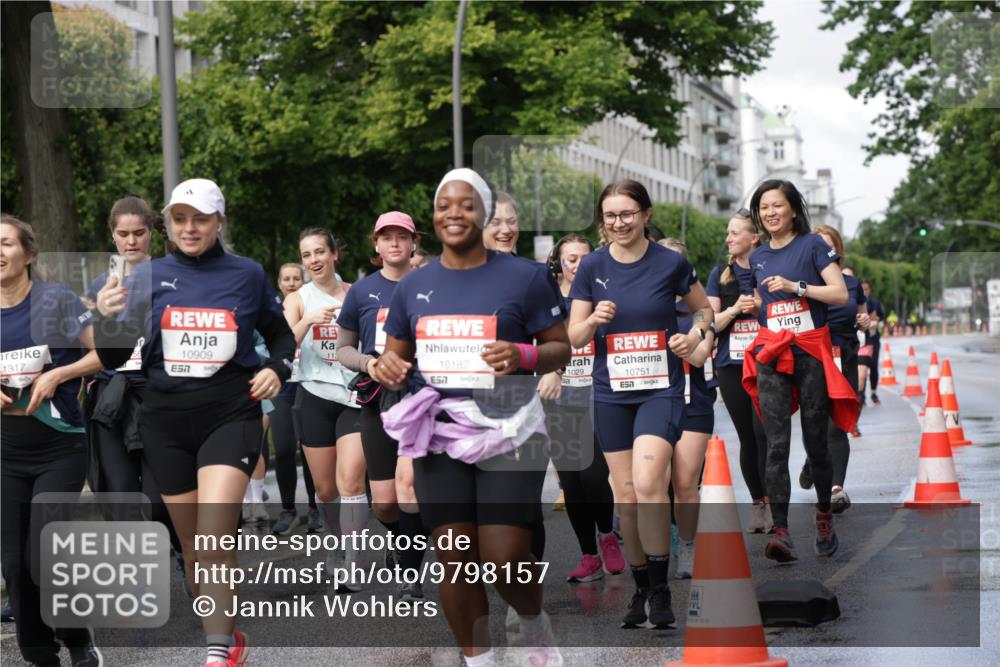 14.06.2026 - REWE Women's Run Jannik Wohlers http://msf.ph/oto/9798157 14.06.2026 09:12:35 Laufen 1317, 10909, 113, 57, 10182, 57, 10751, 1029 meine-sportfotos.de