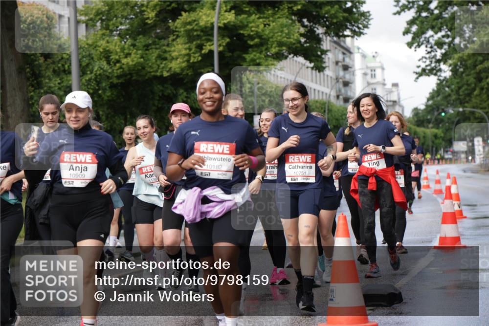 14.06.2026 - REWE Women's Run Jannik Wohlers http://msf.ph/oto/9798159 14.06.2026 09:12:35 Laufen 10909, 57, 1138, 10182, 7, 1029, 10751 meine-sportfotos.de