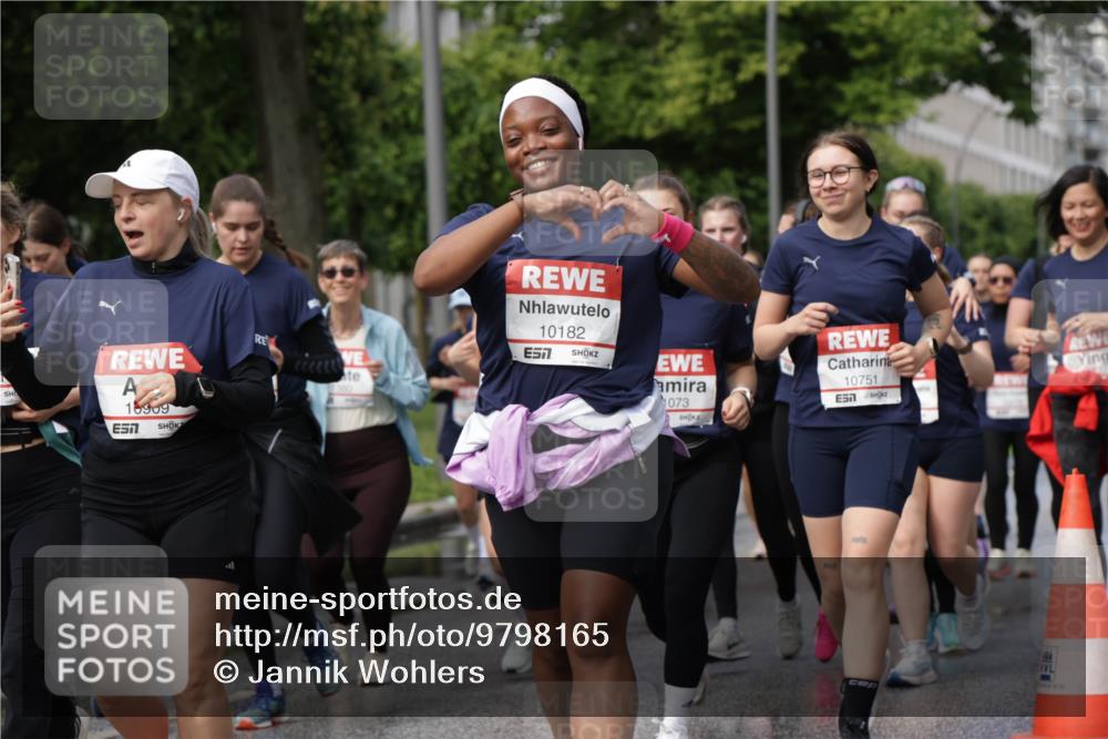 14.06.2026 - REWE Women's Run Jannik Wohlers http://msf.ph/oto/9798165 14.06.2026 09:12:36 Laufen 18909, 7, 10182, 7, 1073, 10751, 22 meine-sportfotos.de