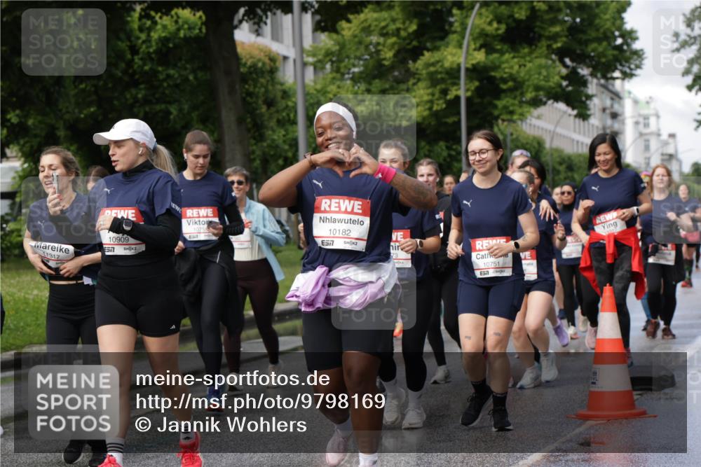 14.06.2026 - REWE Women's Run Jannik Wohlers http://msf.ph/oto/9798169 14.06.2026 09:12:36 Laufen 11317, 10909, 57, 10758, 10182, 7, 73, 10751 meine-sportfotos.de