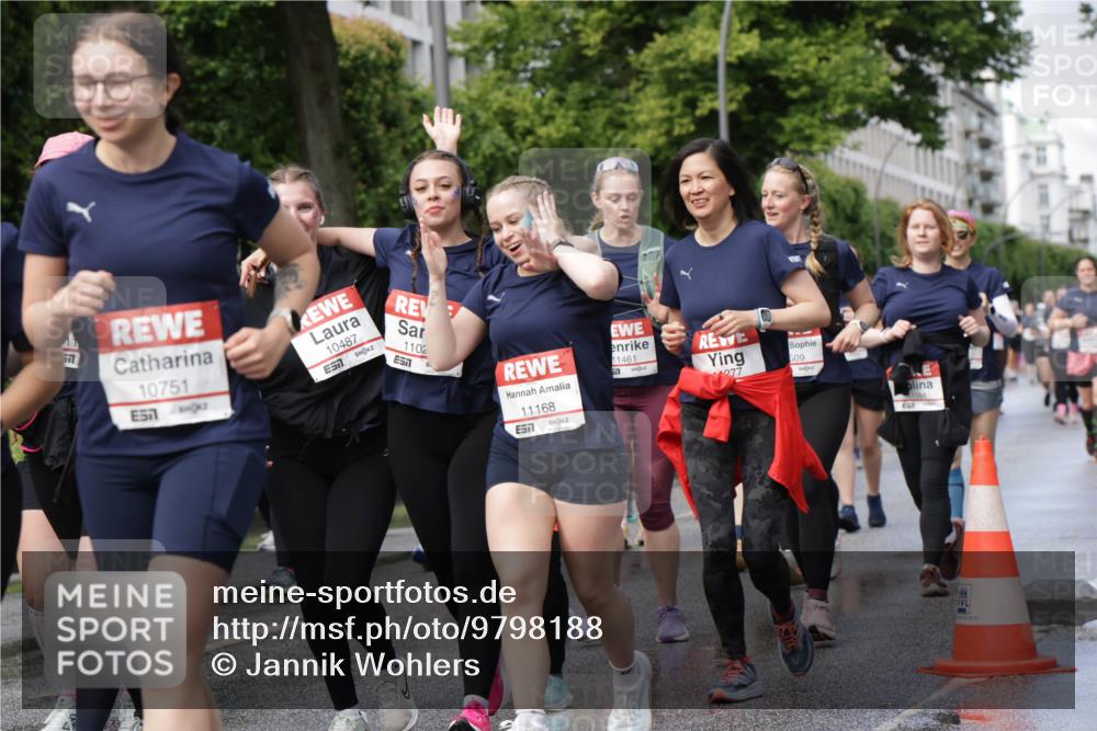 14.06.2026 - REWE Women's Run Jannik Wohlers http://msf.ph/oto/9798188 14.06.2026 09:12:38 Laufen 577, 10751, 51, 10487, 7, 1102, 11168, 7, 11461, 677, 277, 509, 02, 22 meine-sportfotos.de