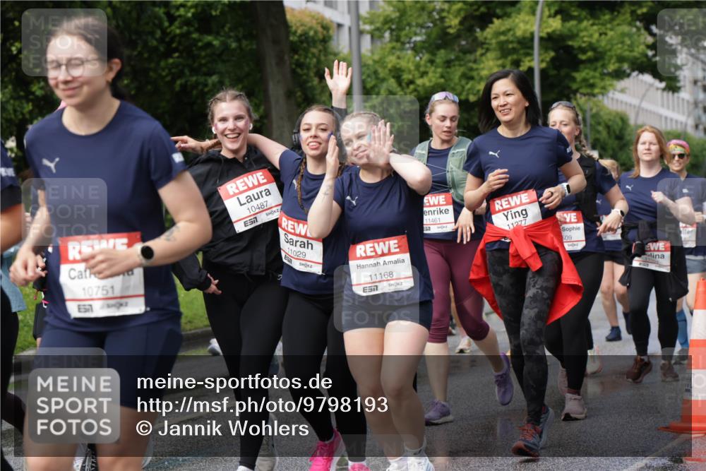 14.06.2026 - REWE Women's Run Jannik Wohlers http://msf.ph/oto/9798193 14.06.2026 09:12:38 Laufen 10751, 10487, 7, 11029, 11168, 7, 11461, 57, 11277, 509, 02, 22 meine-sportfotos.de