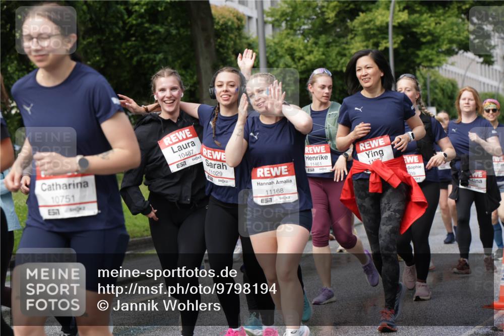 14.06.2026 - REWE Women's Run Jannik Wohlers http://msf.ph/oto/9798194 14.06.2026 09:12:38 Laufen 10751, 10487, 7, 11029, 11168, 11461, 11037, 509 meine-sportfotos.de