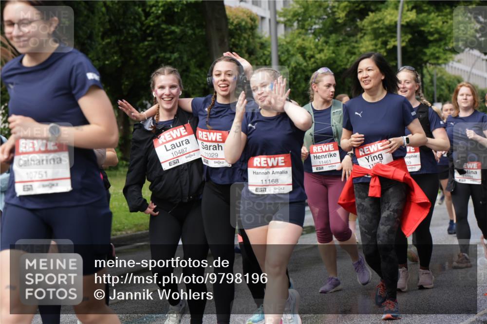 14.06.2026 - REWE Women's Run Jannik Wohlers http://msf.ph/oto/9798196 14.06.2026 09:12:38 Laufen 10751, 10487, 11029, 11168, 7, 11461, 11237, 09, 1094, 857 meine-sportfotos.de