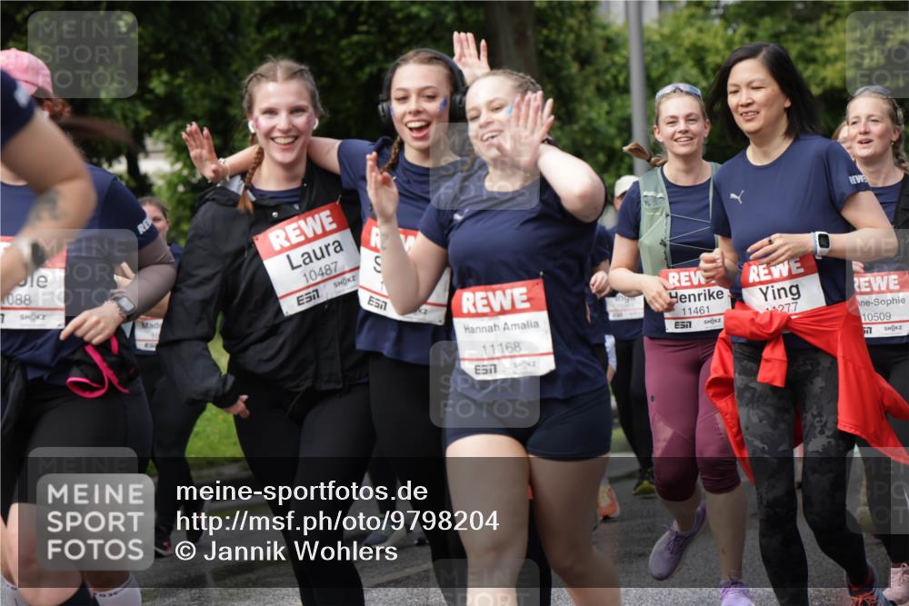 14.06.2026 - REWE Women's Run Jannik Wohlers http://msf.ph/oto/9798204 14.06.2026 09:12:38 Laufen 088, 7, 10487, 11168, 657, 11461, 7, 277, 10509, 577 meine-sportfotos.de