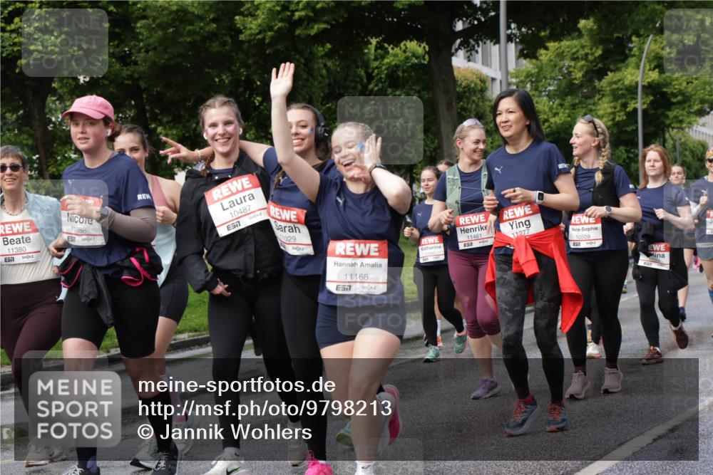 14.06.2026 - REWE Women's Run Jannik Wohlers http://msf.ph/oto/9798213 14.06.2026 09:12:39 Laufen 11380, 657, 11088, 10487, 7, 1029, 11168, 7, 11461, 11277, 10509, 7 meine-sportfotos.de