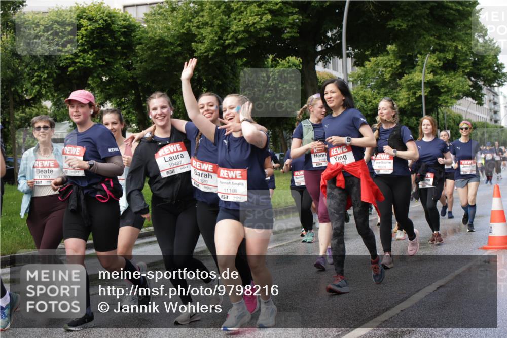 14.06.2026 - REWE Women's Run Jannik Wohlers http://msf.ph/oto/9798216 14.06.2026 09:12:39 Laufen 11380, 577, 10487, 11029, 11168, 11461, 77, 10509 meine-sportfotos.de