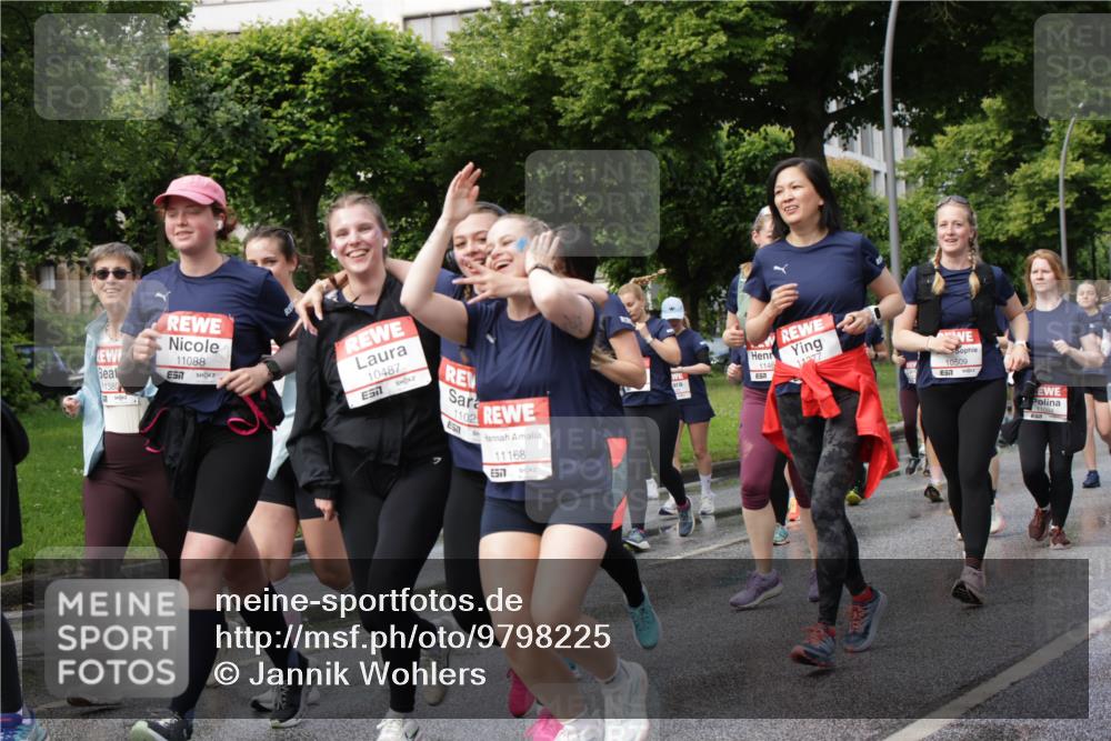 14.06.2026 - REWE Women's Run Jannik Wohlers http://msf.ph/oto/9798225 14.06.2026 09:12:39 Laufen 11380, 11088, 7, 10487, 1102, 11168, 6517, 1146, 11277, 10509 meine-sportfotos.de
