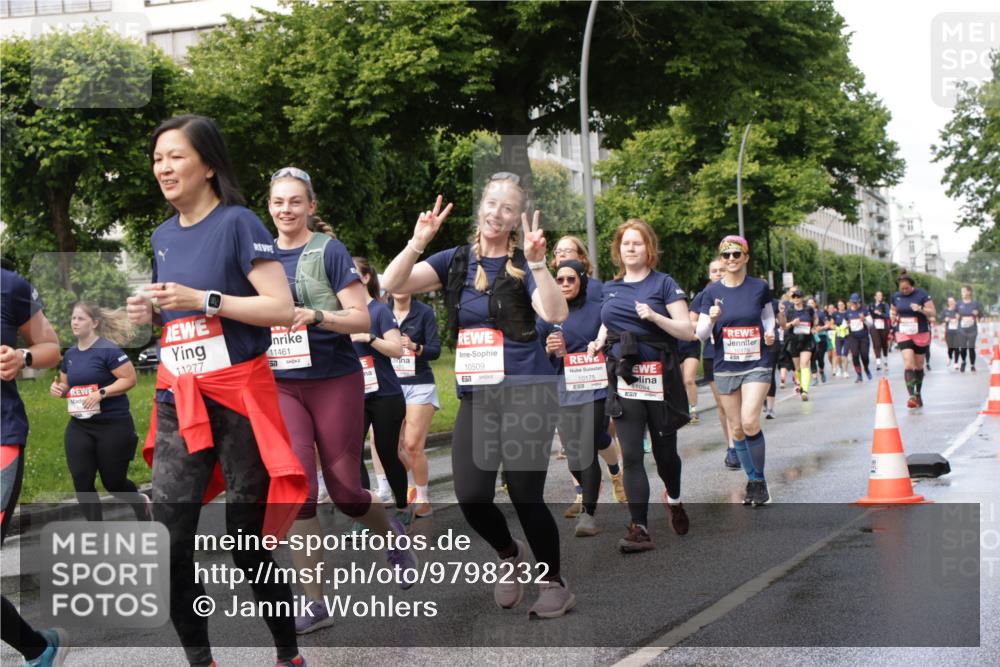 14.06.2026 - REWE Women's Run Jannik Wohlers http://msf.ph/oto/9798232 14.06.2026 09:12:40 Laufen 11277, 11461, 517, 10509, 10175 meine-sportfotos.de