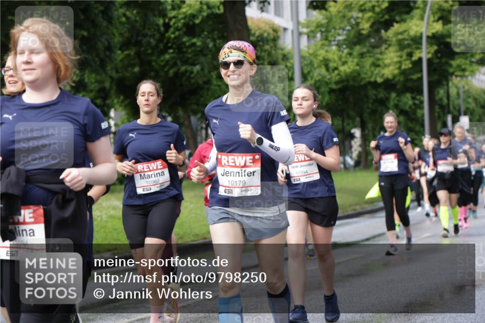 14.06.2026 - REWE Women's Run Jannik Wohlers http://msf.ph/oto/9798250 14.06.2026 09:12:42 Laufen 1084, 657, 10962, 7, 10179, 11394, 657 meine-sportfotos.de