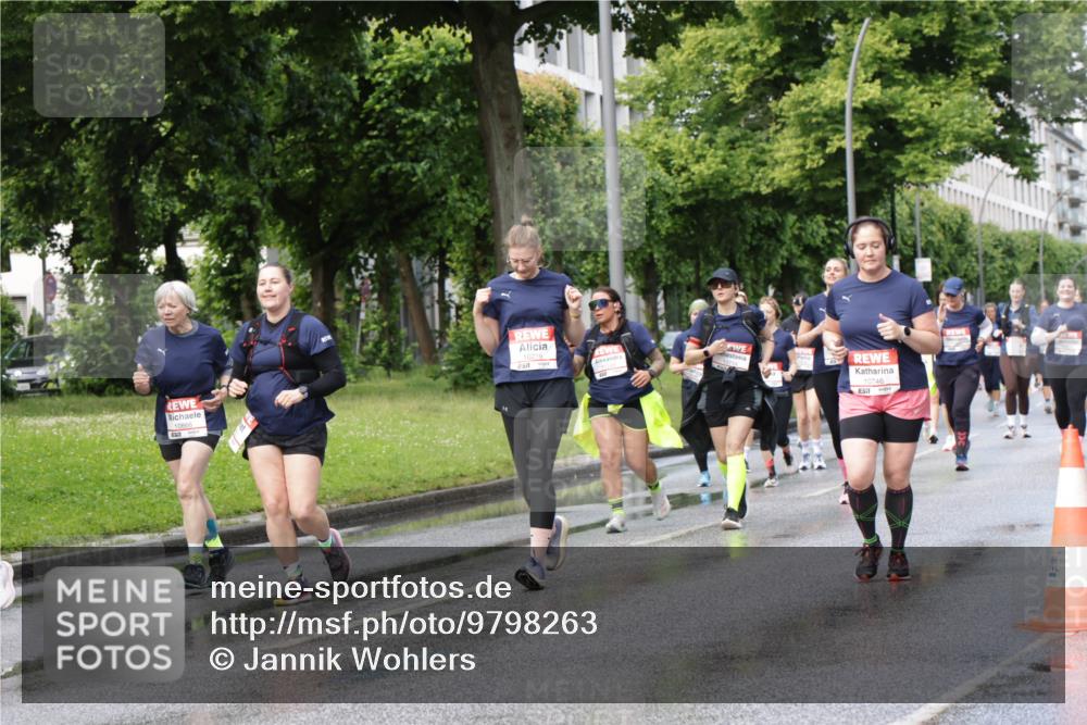 14.06.2026 - REWE Women's Run Jannik Wohlers http://msf.ph/oto/9798263 14.06.2026 09:12:45 Laufen 10216, 10746 meine-sportfotos.de