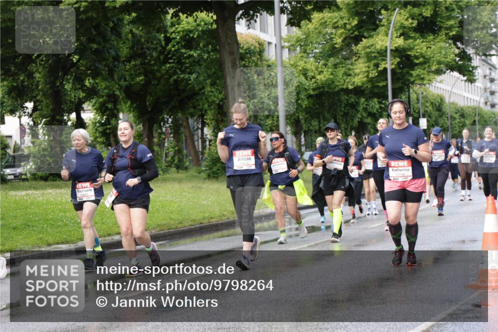 14.06.2026 - REWE Women's Run Jannik Wohlers http://msf.ph/oto/9798264 14.06.2026 09:12:45 Laufen 10216, 10746 meine-sportfotos.de