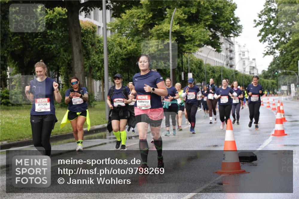 14.06.2026 - REWE Women's Run Jannik Wohlers http://msf.ph/oto/9798269 14.06.2026 09:12:46 Laufen 10216, 3, 1249, 10746, 517 meine-sportfotos.de