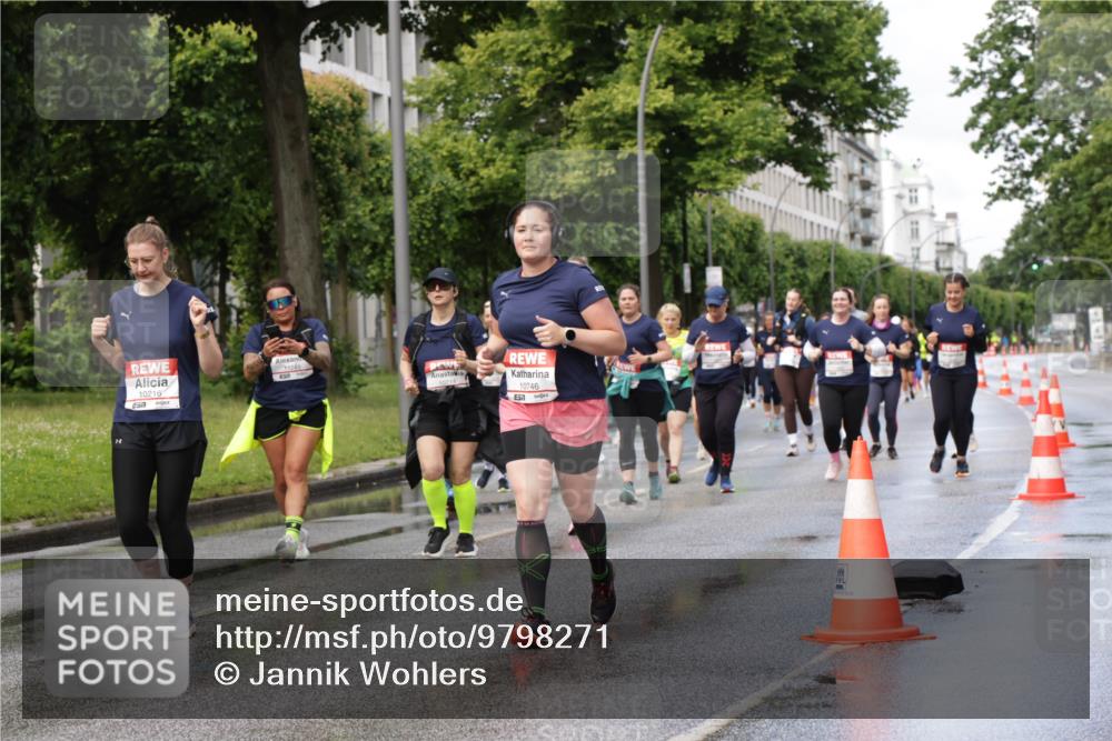 14.06.2026 - REWE Women's Run Jannik Wohlers http://msf.ph/oto/9798271 14.06.2026 09:12:46 Laufen 10216, 11249, 10746 meine-sportfotos.de