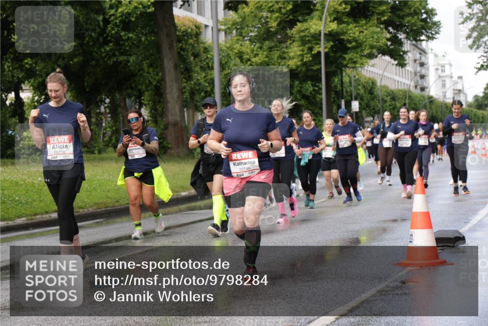 14.06.2026 - REWE Women's Run Jannik Wohlers http://msf.ph/oto/9798284 14.06.2026 09:12:46 Laufen 10216, 257, 11249, 10746 meine-sportfotos.de
