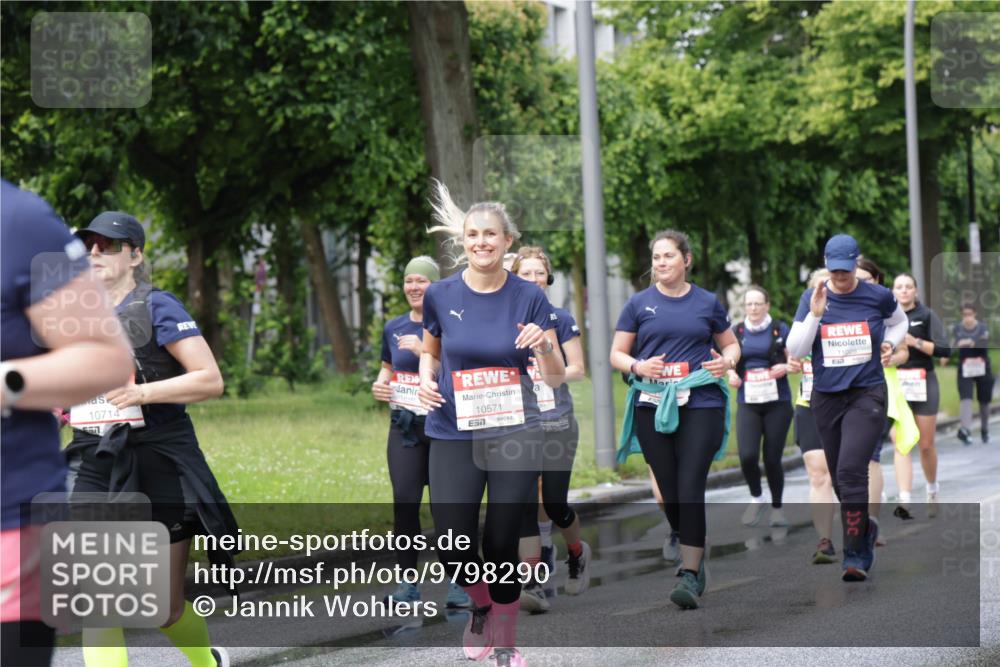 14.06.2026 - REWE Women's Run Jannik Wohlers http://msf.ph/oto/9798290 14.06.2026 09:12:48 Laufen 10714, 557, 10571, 7 meine-sportfotos.de