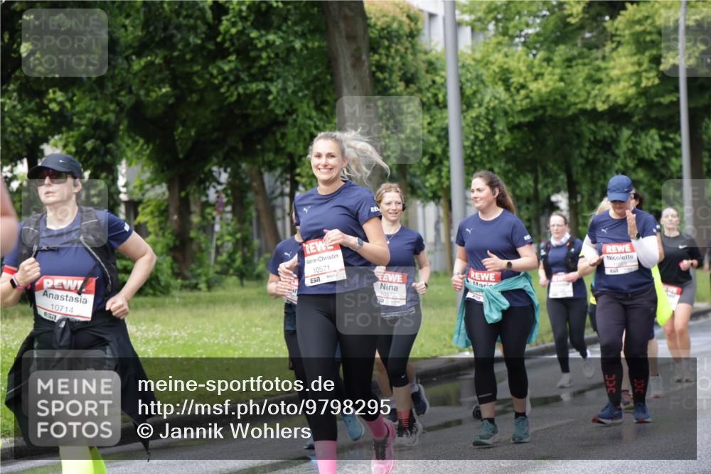 14.06.2026 - REWE Women's Run Jannik Wohlers http://msf.ph/oto/9798295 14.06.2026 09:12:48 Laufen 10714, 7109, 10571, 57, 10577 meine-sportfotos.de