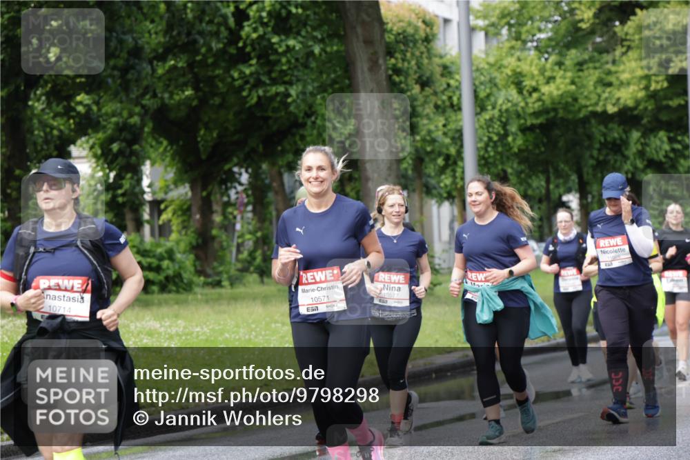 14.06.2026 - REWE Women's Run Jannik Wohlers http://msf.ph/oto/9798298 14.06.2026 09:12:49 Laufen 10714, 10571, 7, 10577, 11028, 657 meine-sportfotos.de