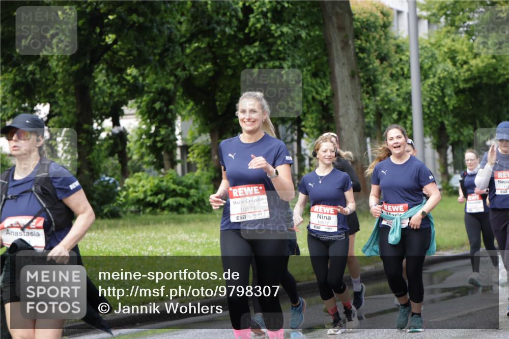 14.06.2026 - REWE Women's Run Jannik Wohlers http://msf.ph/oto/9798307 14.06.2026 09:12:49 Laufen 10571, 7, 110, 650, 10577 meine-sportfotos.de