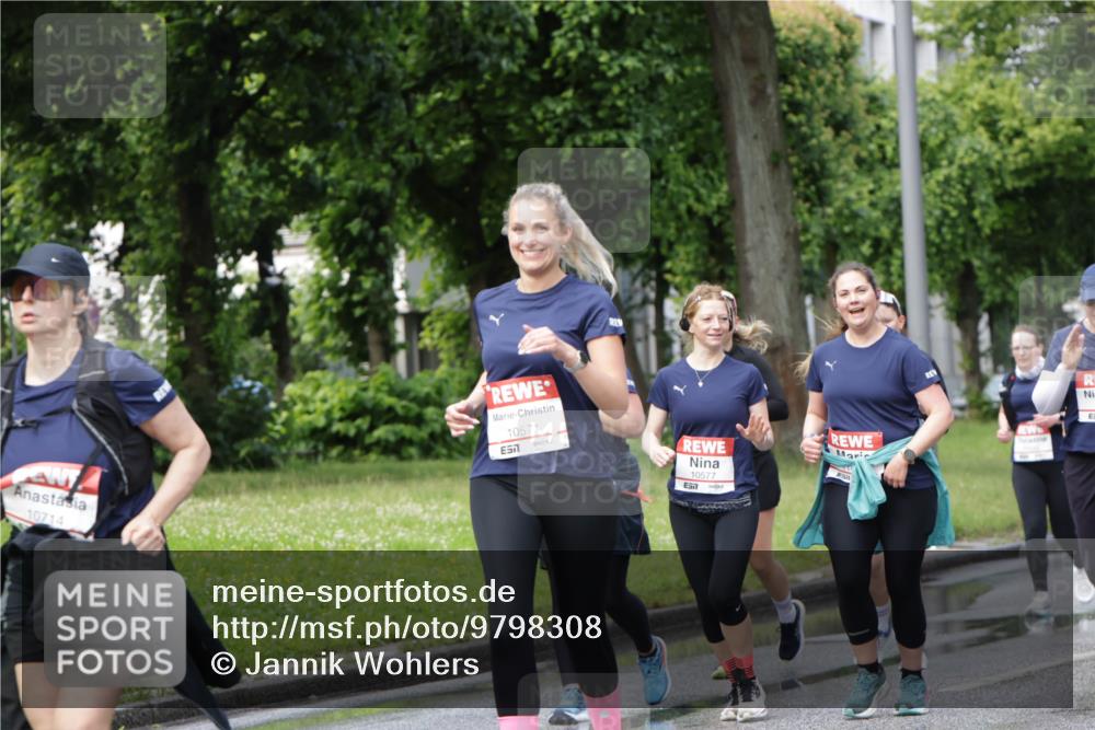 14.06.2026 - REWE Women's Run Jannik Wohlers http://msf.ph/oto/9798308 14.06.2026 09:12:49 Laufen 10714, 10571, 7, 10577, 57 meine-sportfotos.de