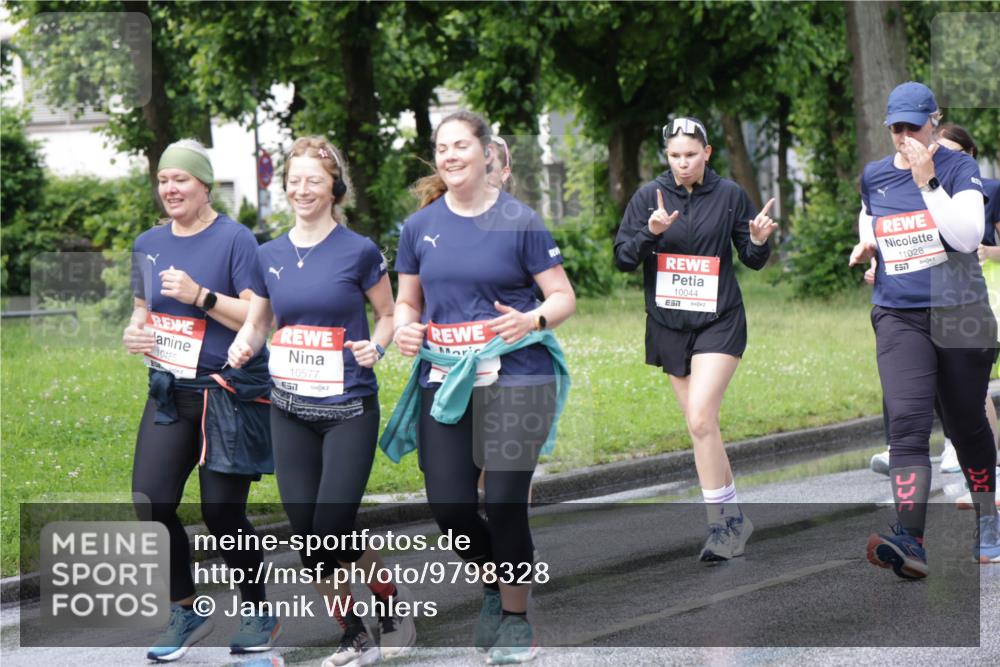 14.06.2026 - REWE Women's Run Jannik Wohlers http://msf.ph/oto/9798328 14.06.2026 09:12:51 Laufen 10485, 10485, 10577, 57, 10044, 11028, 657 meine-sportfotos.de