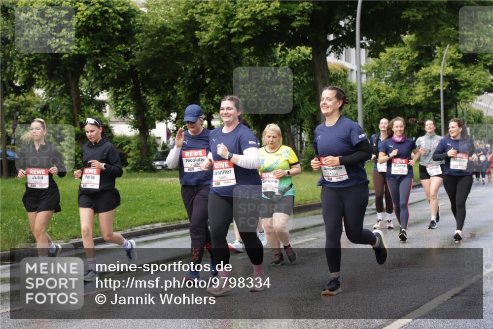 14.06.2026 - REWE Women's Run Jannik Wohlers http://msf.ph/oto/9798334 14.06.2026 09:12:53 Laufen 10045, 10044, 11028, 11465, 57, 11000, 11064 meine-sportfotos.de