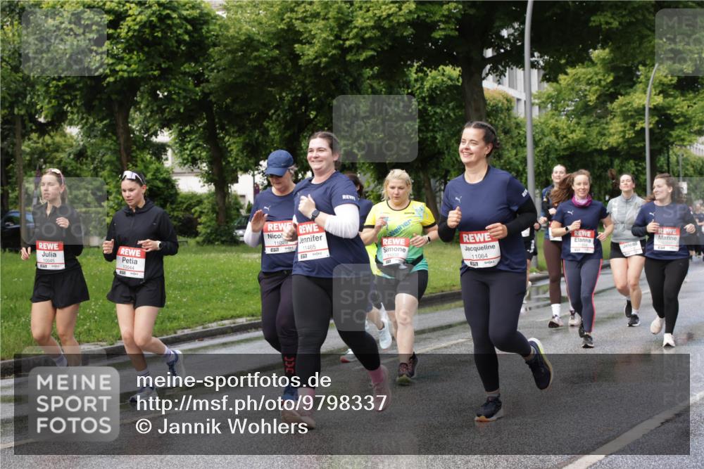 14.06.2026 - REWE Women's Run Jannik Wohlers http://msf.ph/oto/9798337 14.06.2026 09:12:53 Laufen 10045, 10044, 11028, 11465, 7, 11064 meine-sportfotos.de