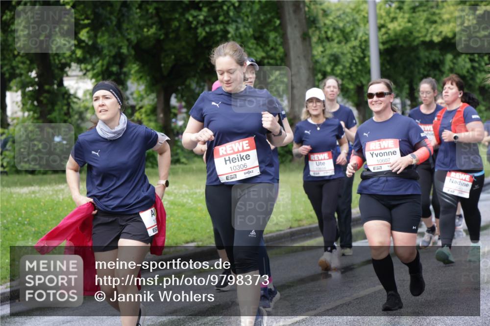 14.06.2026 - REWE Women's Run Jannik Wohlers http://msf.ph/oto/9798373 14.06.2026 09:13:09 Laufen 10306, 7, 10658, 10607, 57 meine-sportfotos.de