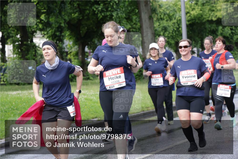 14.06.2026 - REWE Women's Run Jannik Wohlers http://msf.ph/oto/9798375 14.06.2026 09:13:09 Laufen 10306, 7, 10658, 10607, 57 meine-sportfotos.de