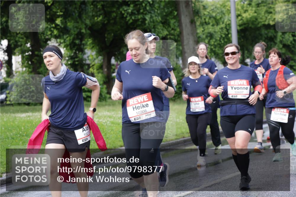 14.06.2026 - REWE Women's Run Jannik Wohlers http://msf.ph/oto/9798377 14.06.2026 09:13:09 Laufen 1027, 57, 10306, 7, 10658, 10607, 7, 6 meine-sportfotos.de