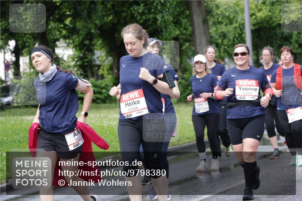 14.06.2026 - REWE Women's Run Jannik Wohlers http://msf.ph/oto/9798380 14.06.2026 09:13:09 Laufen 1027, 7, 10306, 57, 10658, 10607 meine-sportfotos.de