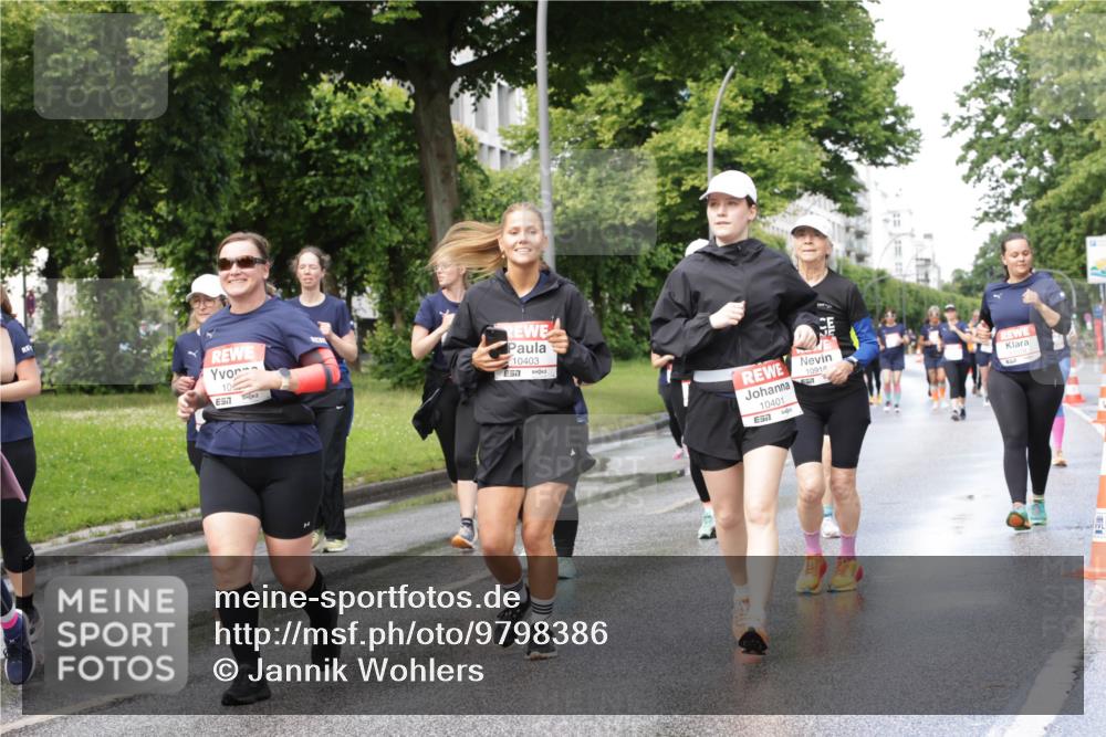 14.06.2026 - REWE Women's Run Jannik Wohlers http://msf.ph/oto/9798386 14.06.2026 09:13:11 Laufen 10, 7, 10403, 10401, 10918, 51, 7 meine-sportfotos.de
